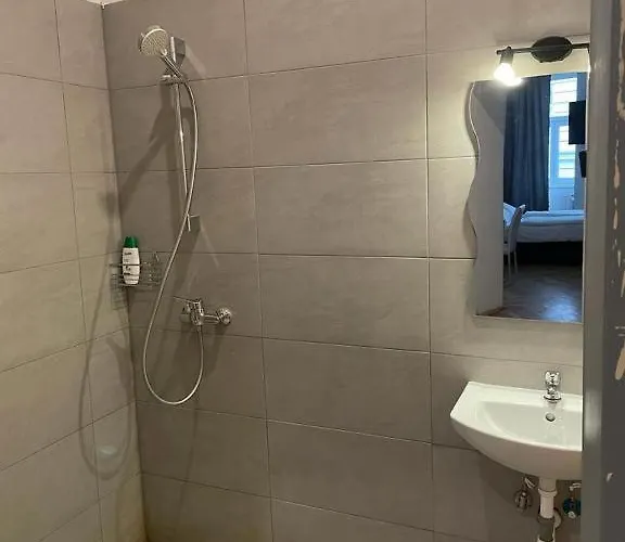 Easybook-in 2* Viena